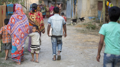 Votez non aux coupes dans la solidarité internationale!